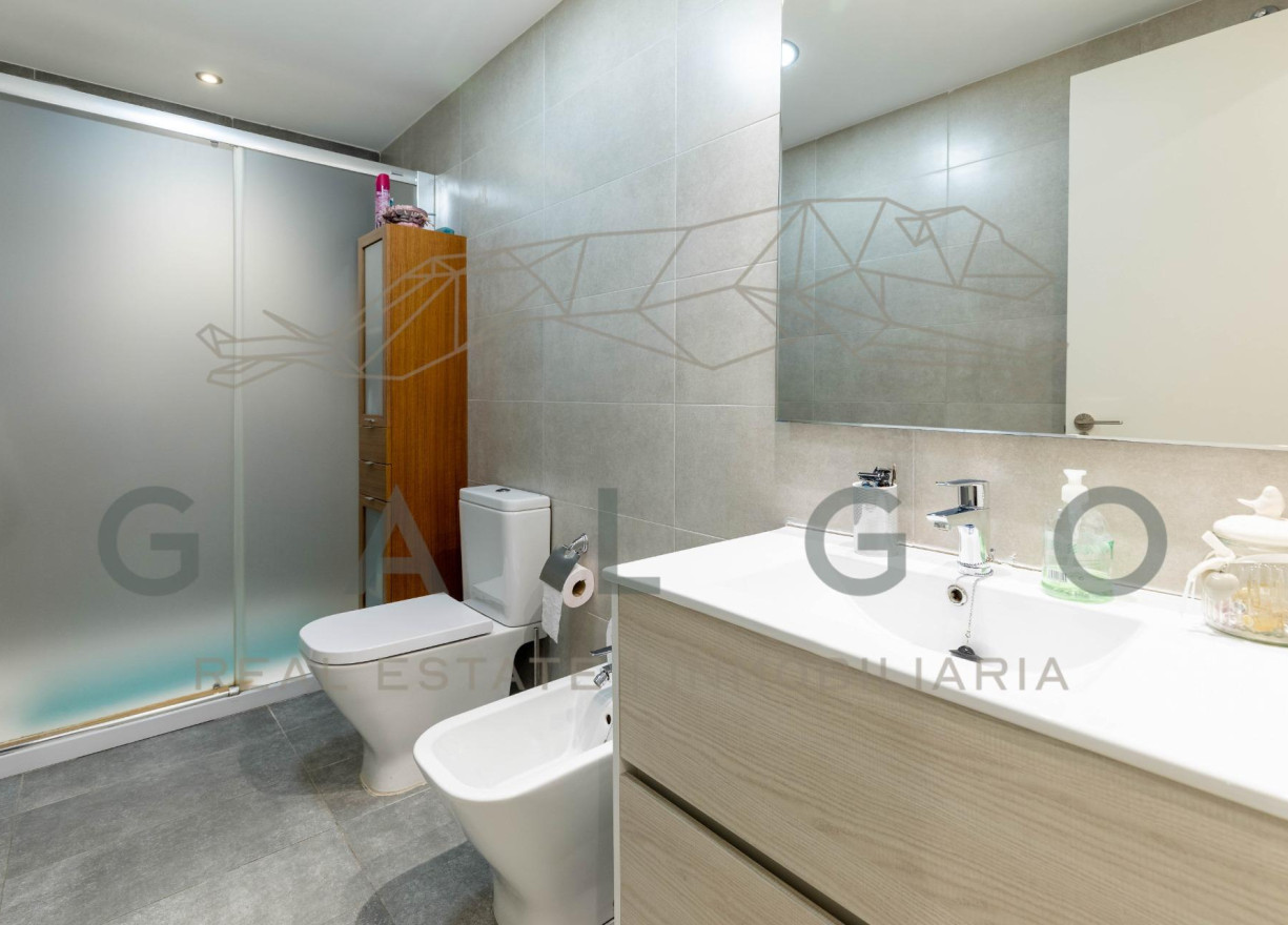 Sale - Flat - Valencia - Russafa