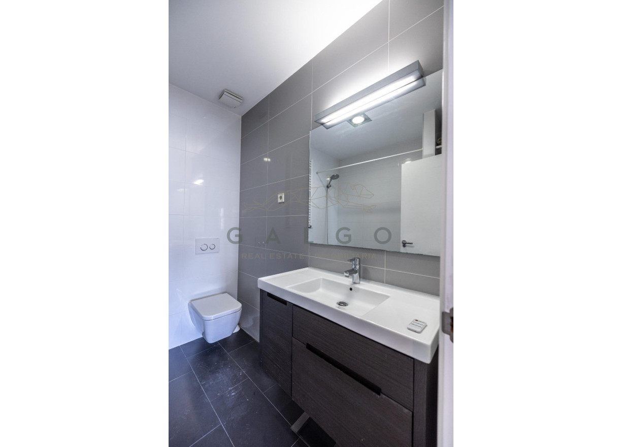 Sale - Flat - Valencia - Russafa