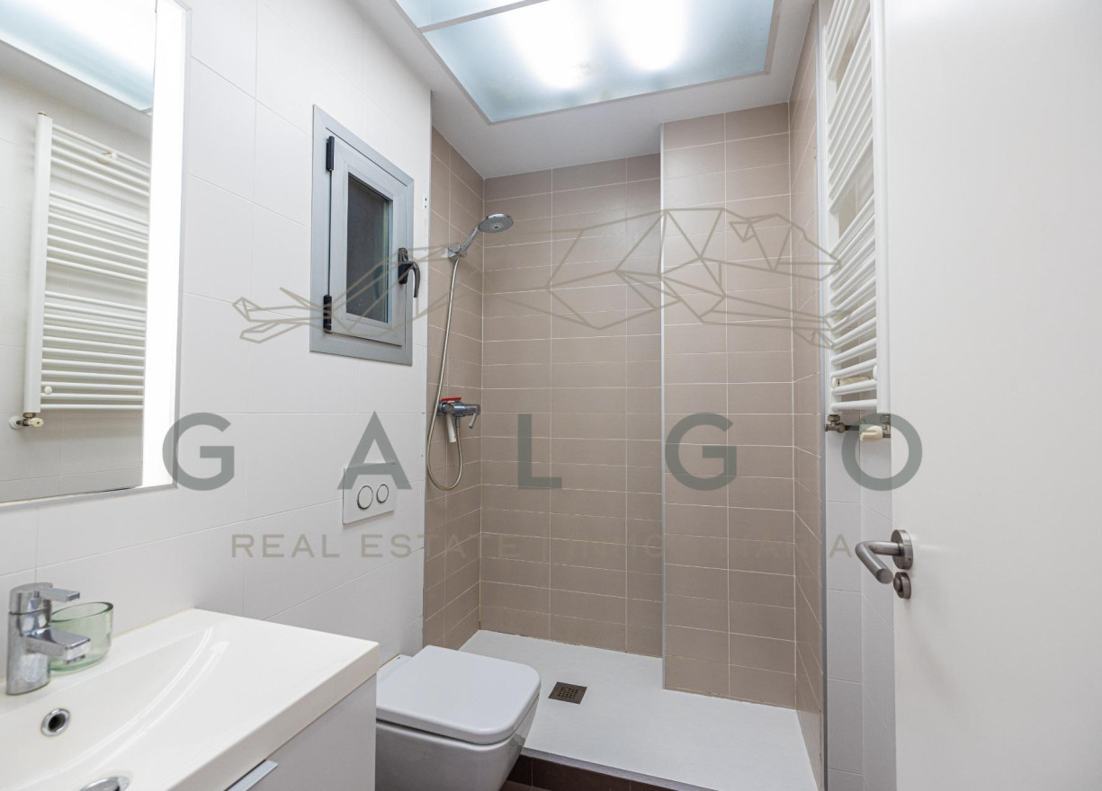 Sale - Flat - Valencia - Russafa