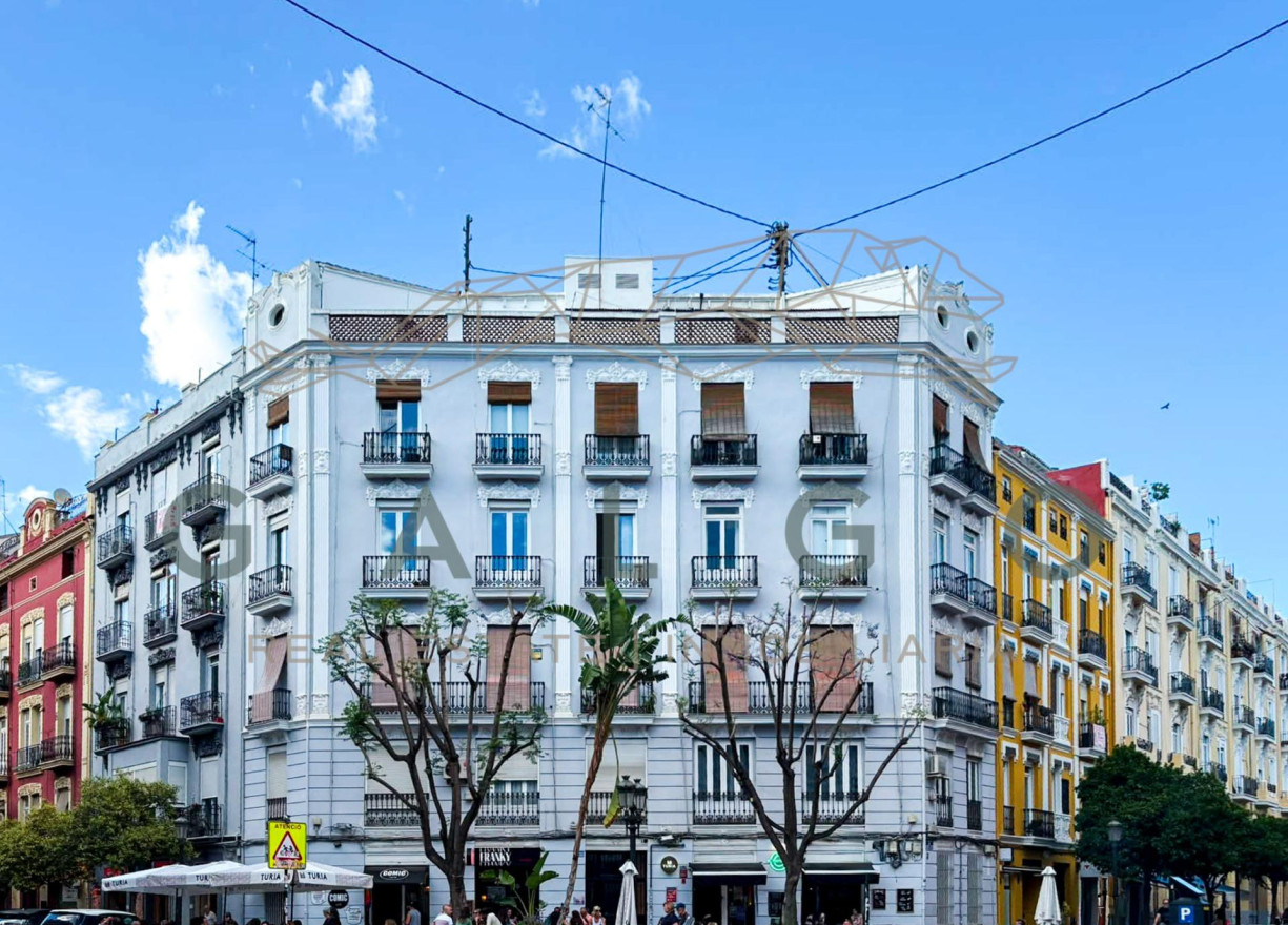 Sale - Flat - Valencia - Russafa