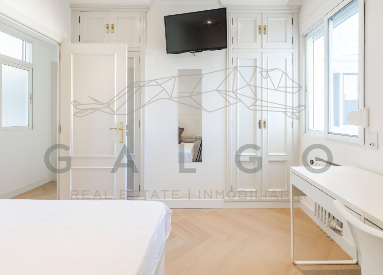 Sale - Flat - Valencia - Sant Francesc