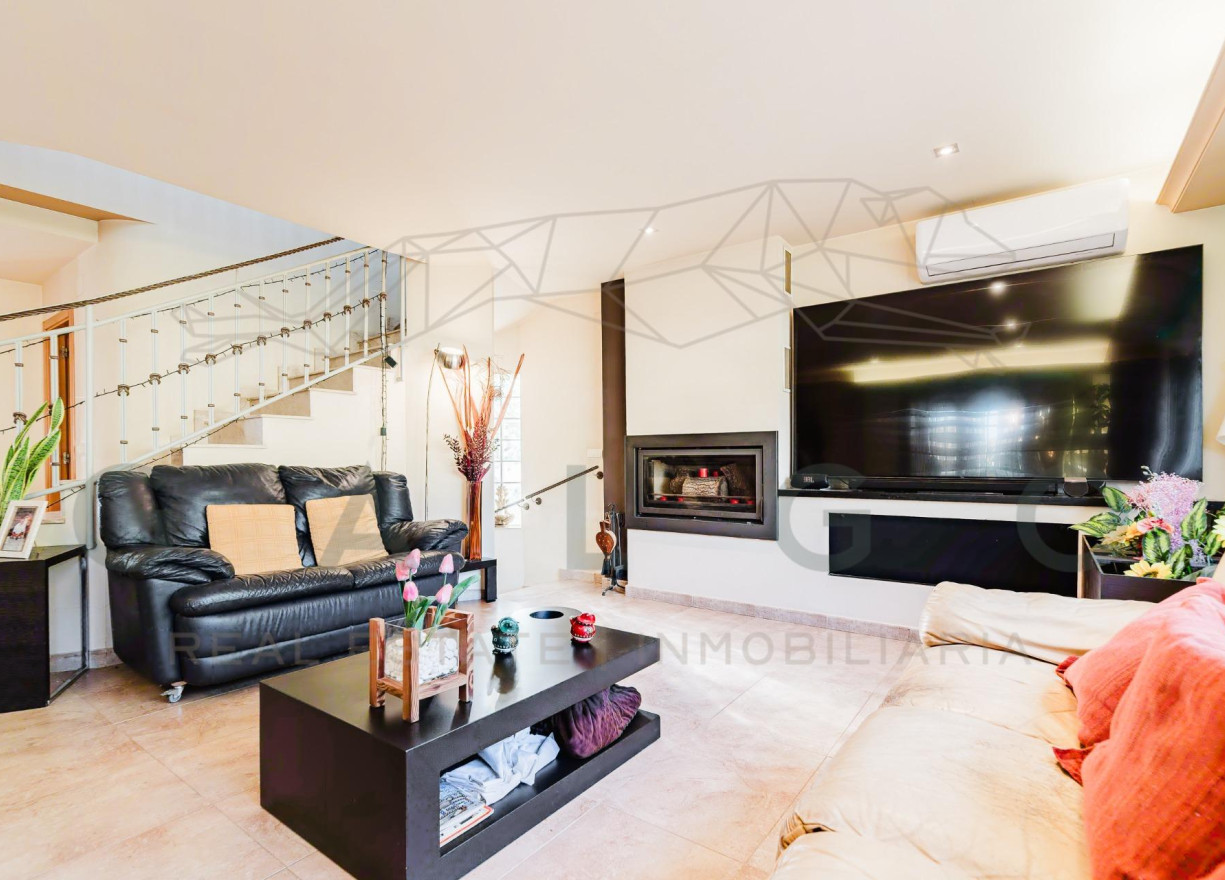 Sale - House - Godella - Nueva Santa Barbara