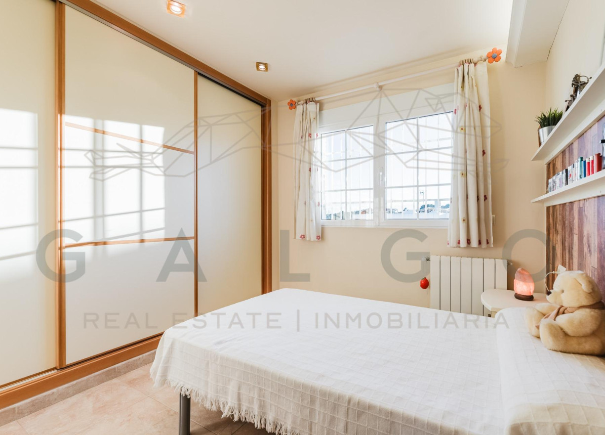 Sale - House - Godella - Nueva Santa Barbara