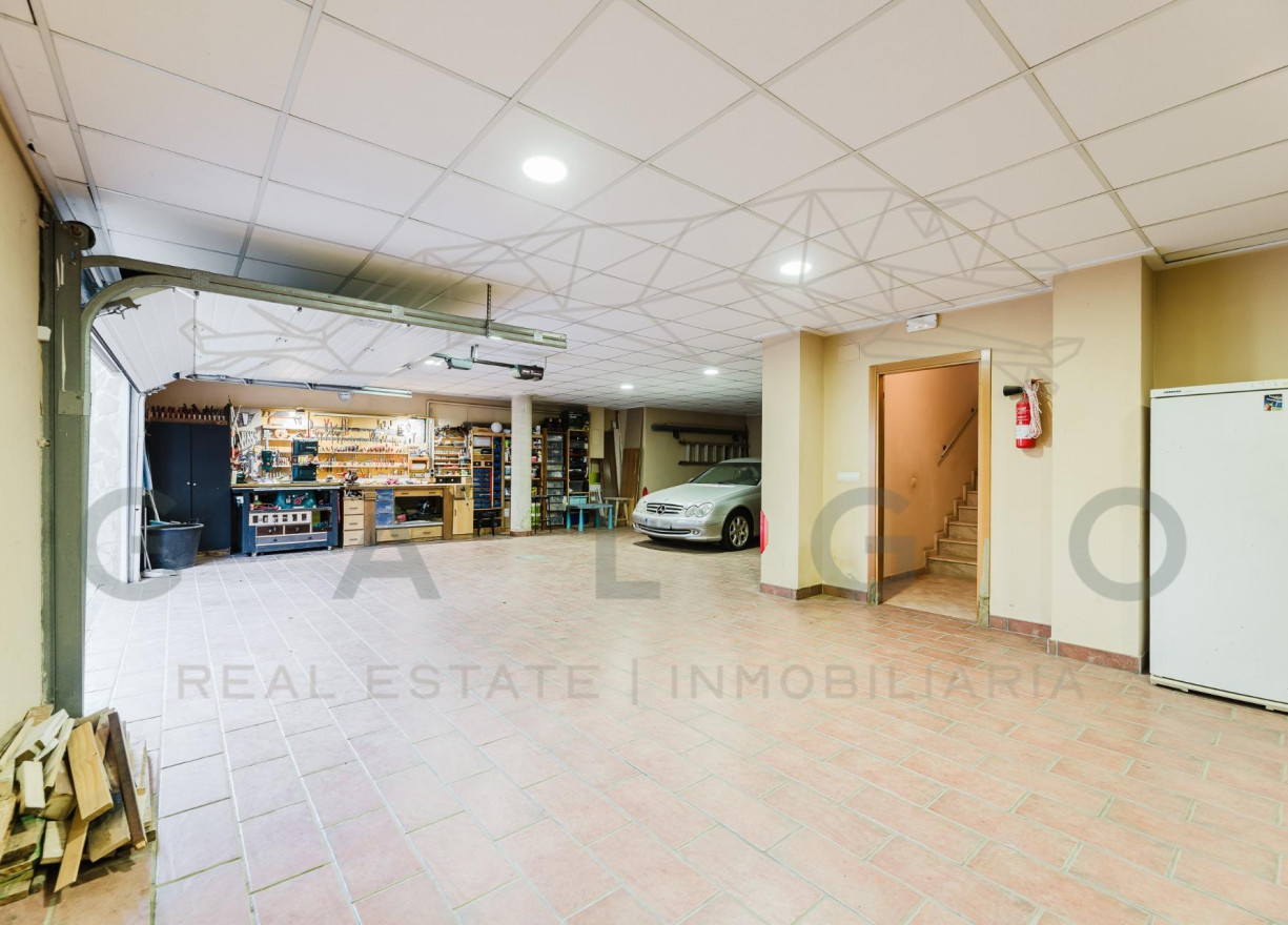 Sale - House - Godella - Nueva Santa Barbara