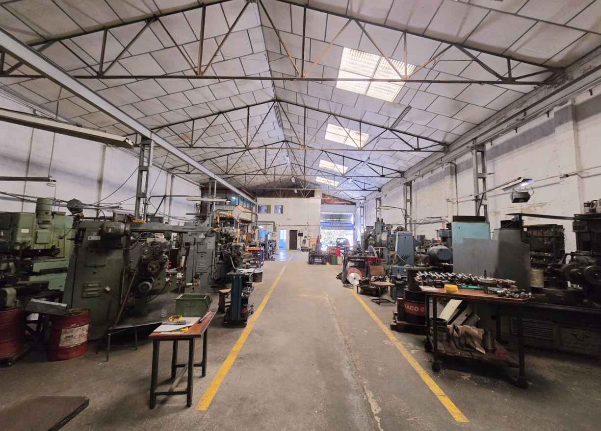 Sale - Industrial warehouse - Silla - Pol. industrial
