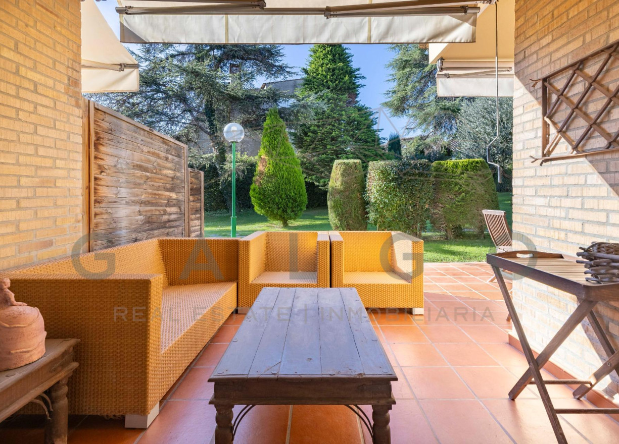 Sale - Semi-detached - Godella - Campolivar