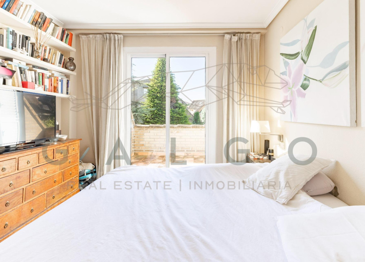 Sale - Semi-detached - Godella - Campolivar