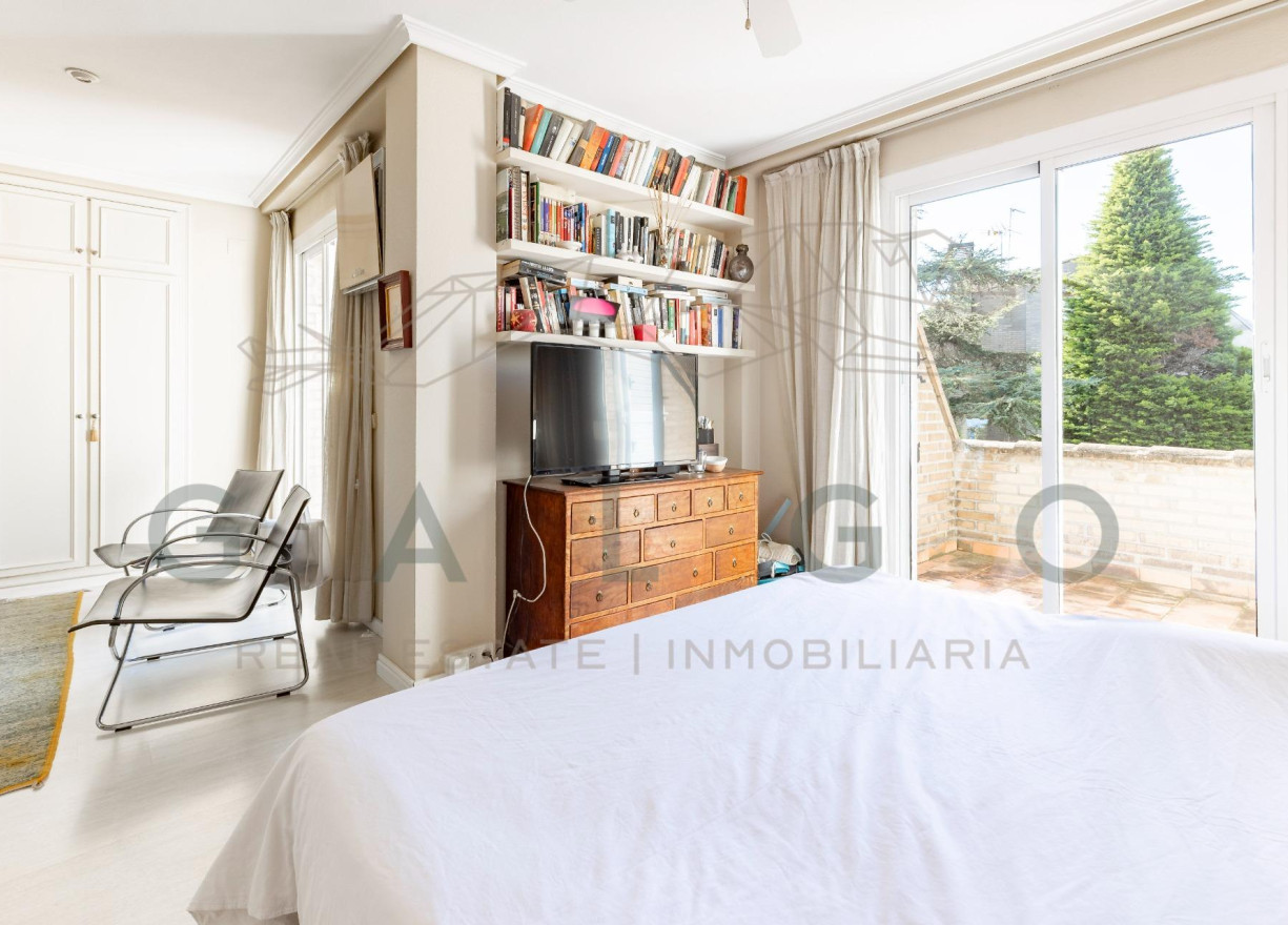 Sale - Semi-detached - Godella - Campolivar