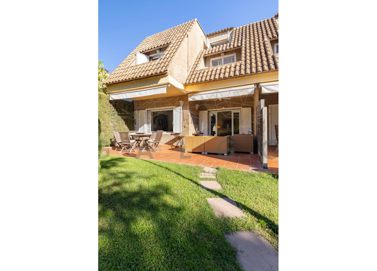 Sale - Semi-detached - Godella - Campolivar