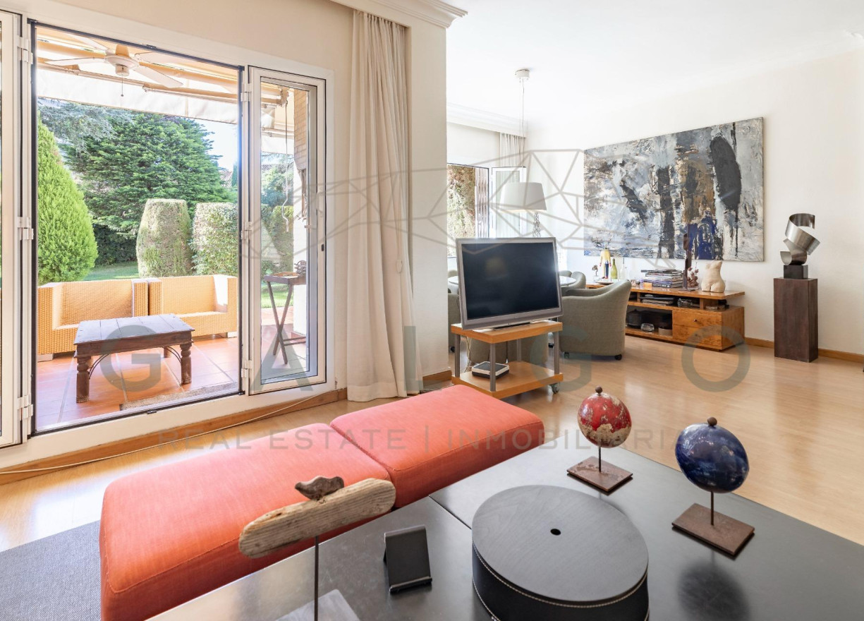 Sale - Semi-detached - Godella - Campolivar