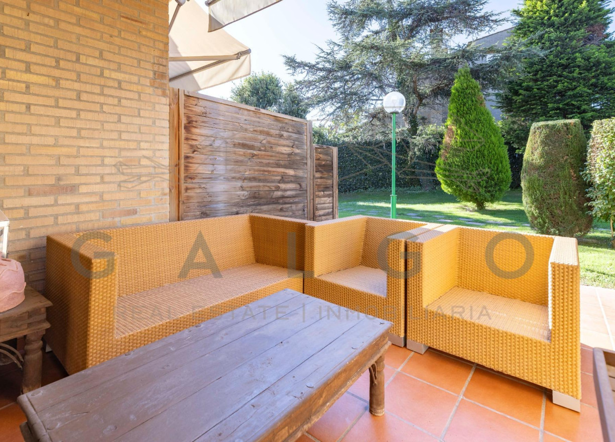 Sale - Semi-detached - Godella - Campolivar