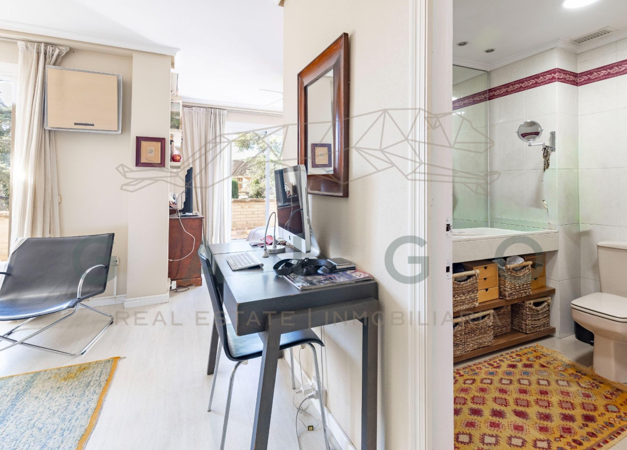 Sale - Semi-detached - Godella - Campolivar