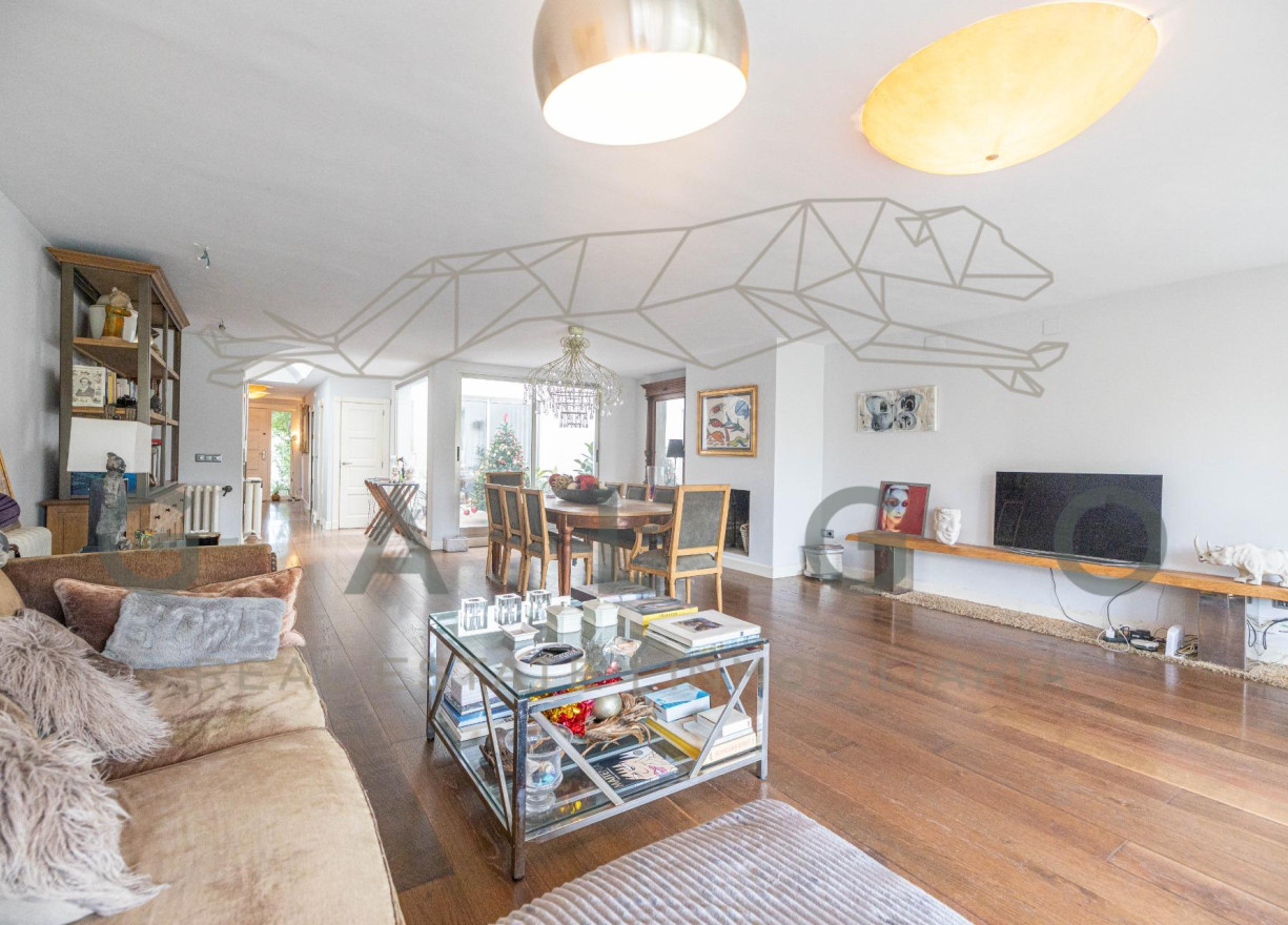 Sale - Semi-detached - Godella - Campolivar