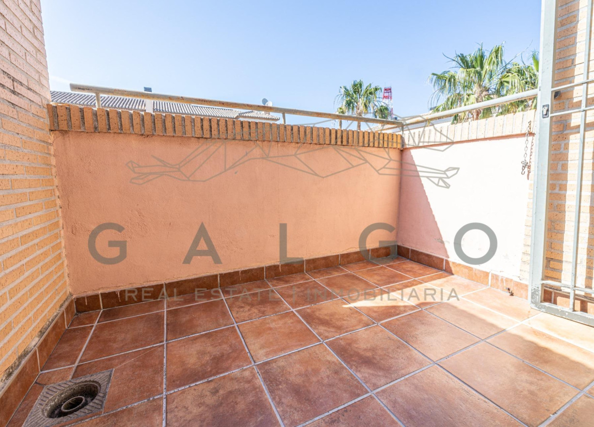 Sale - Semi-detached - Valencia - Beniferri