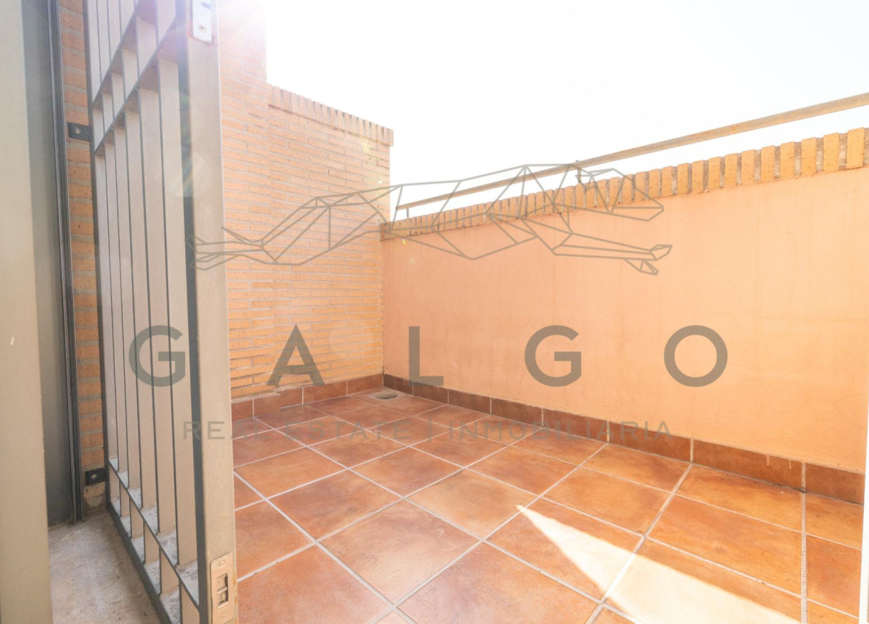 Sale - Semi-detached - Valencia - Beniferri