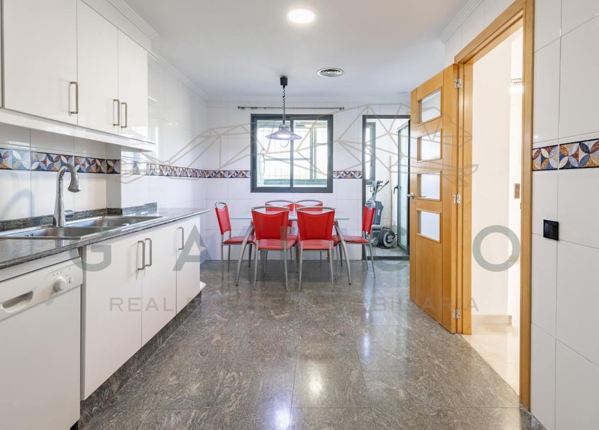 Sale - Semi-detached - Valencia - Beniferri