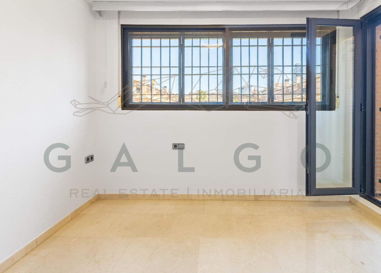 Sale - Semi-detached - Valencia - Beniferri