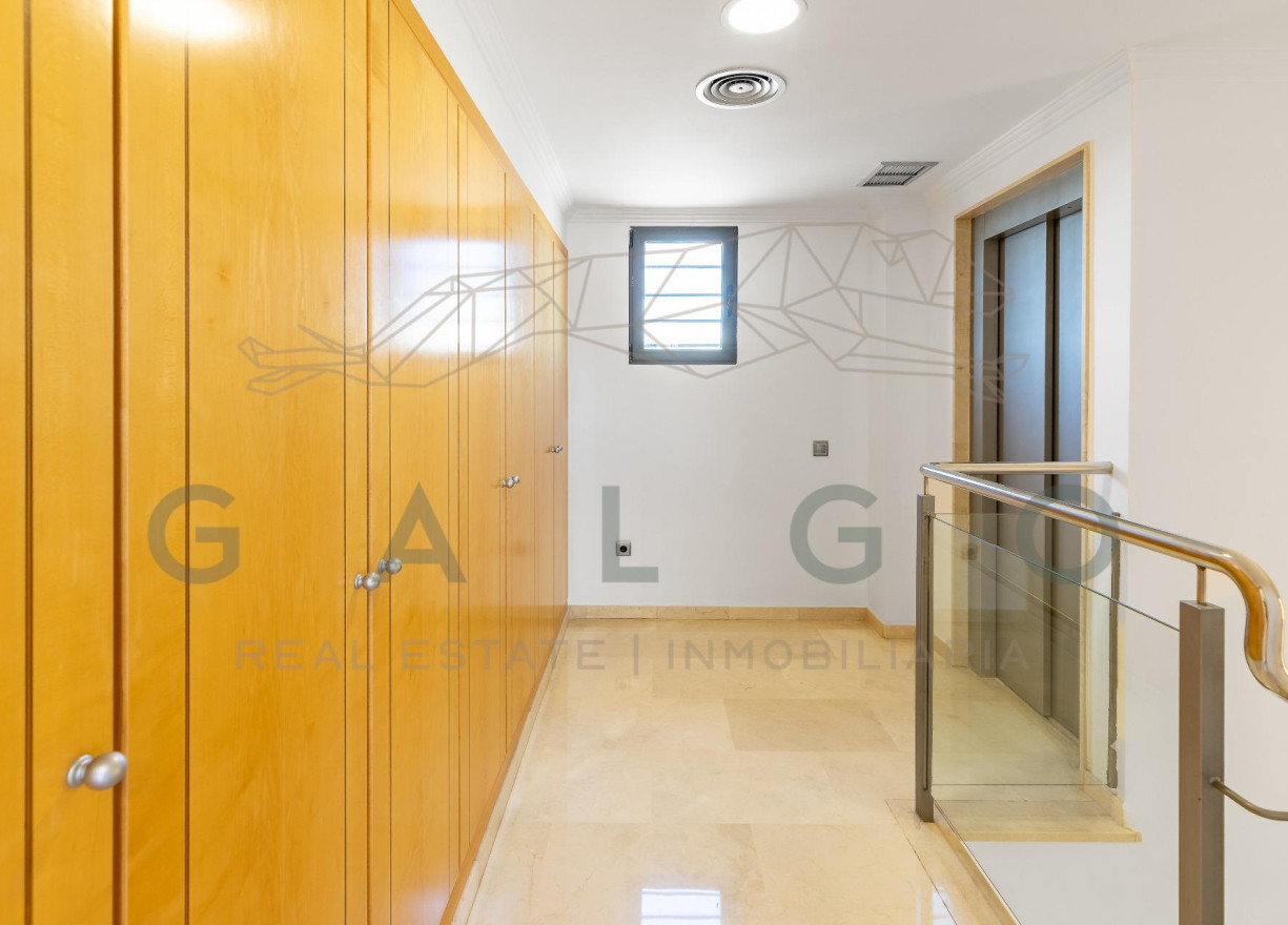 Sale - Semi-detached - Valencia - Beniferri