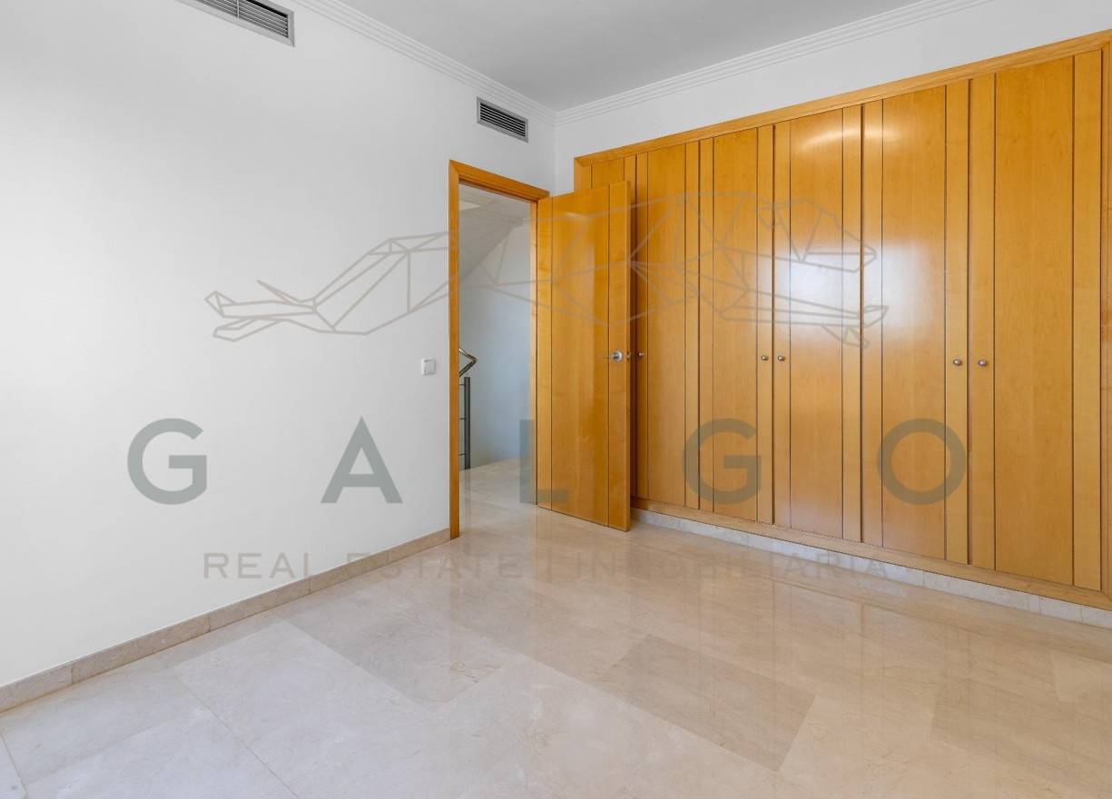 Sale - Semi-detached - Valencia - Beniferri