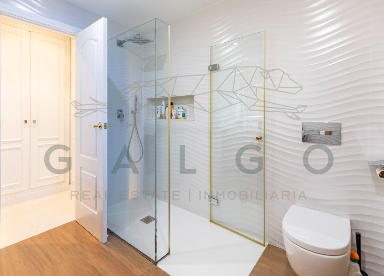 Sale - Villa - Godella - URB. CAMPOLIVAR