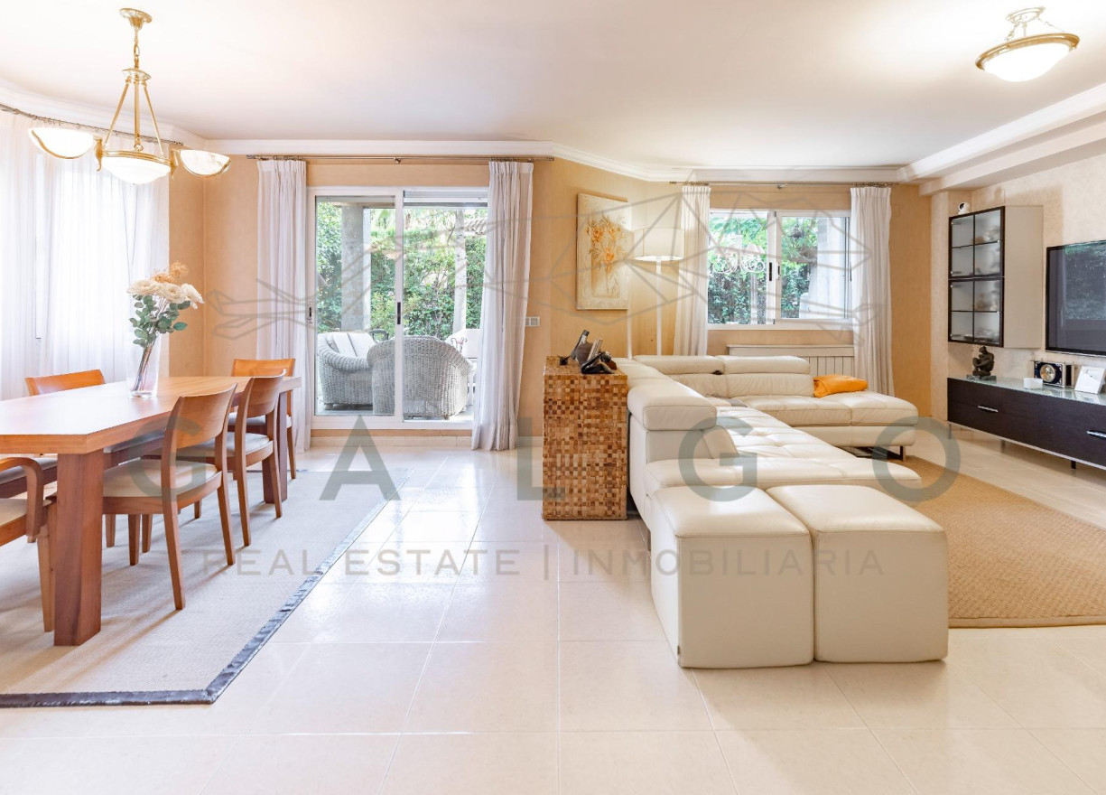 Sale - Villa - Godella - URB. CAMPOLIVAR