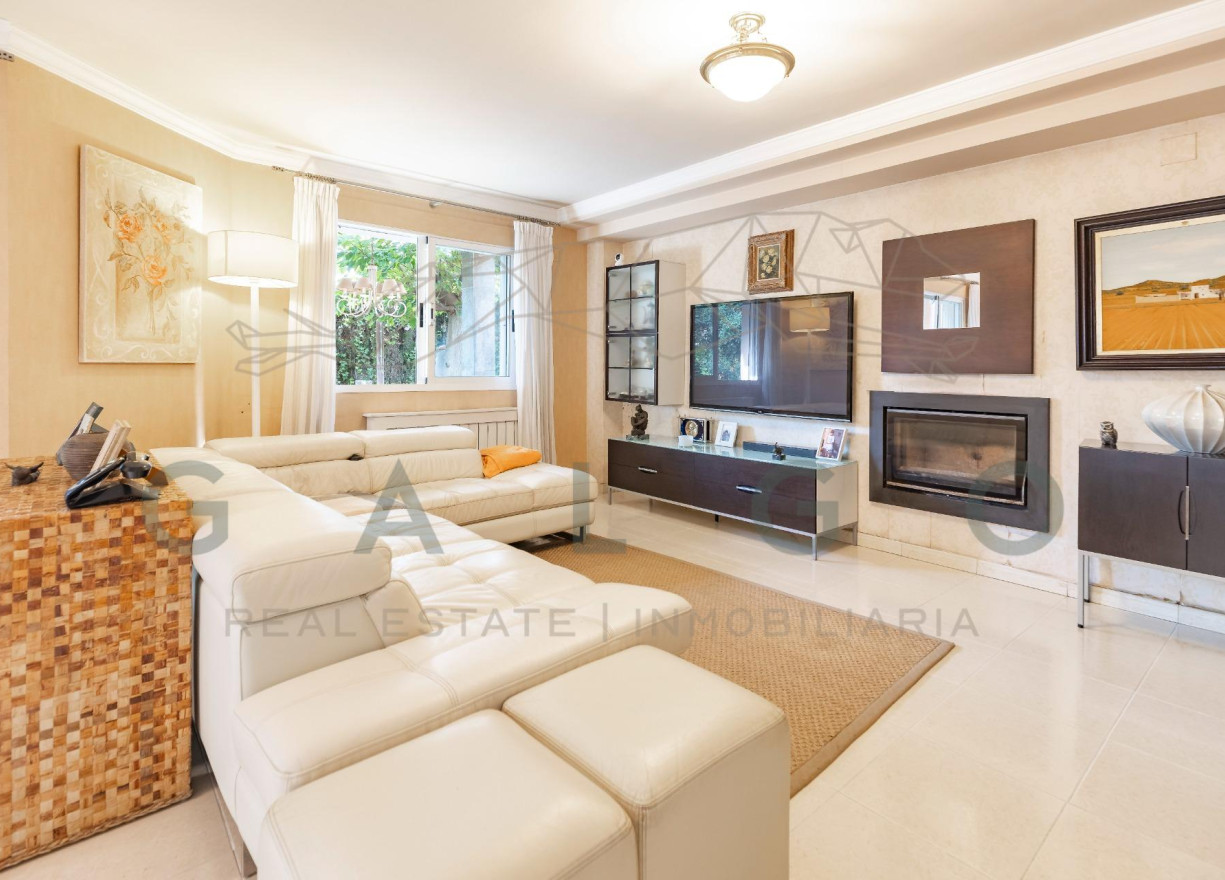 Sale - Villa - Godella - URB. CAMPOLIVAR