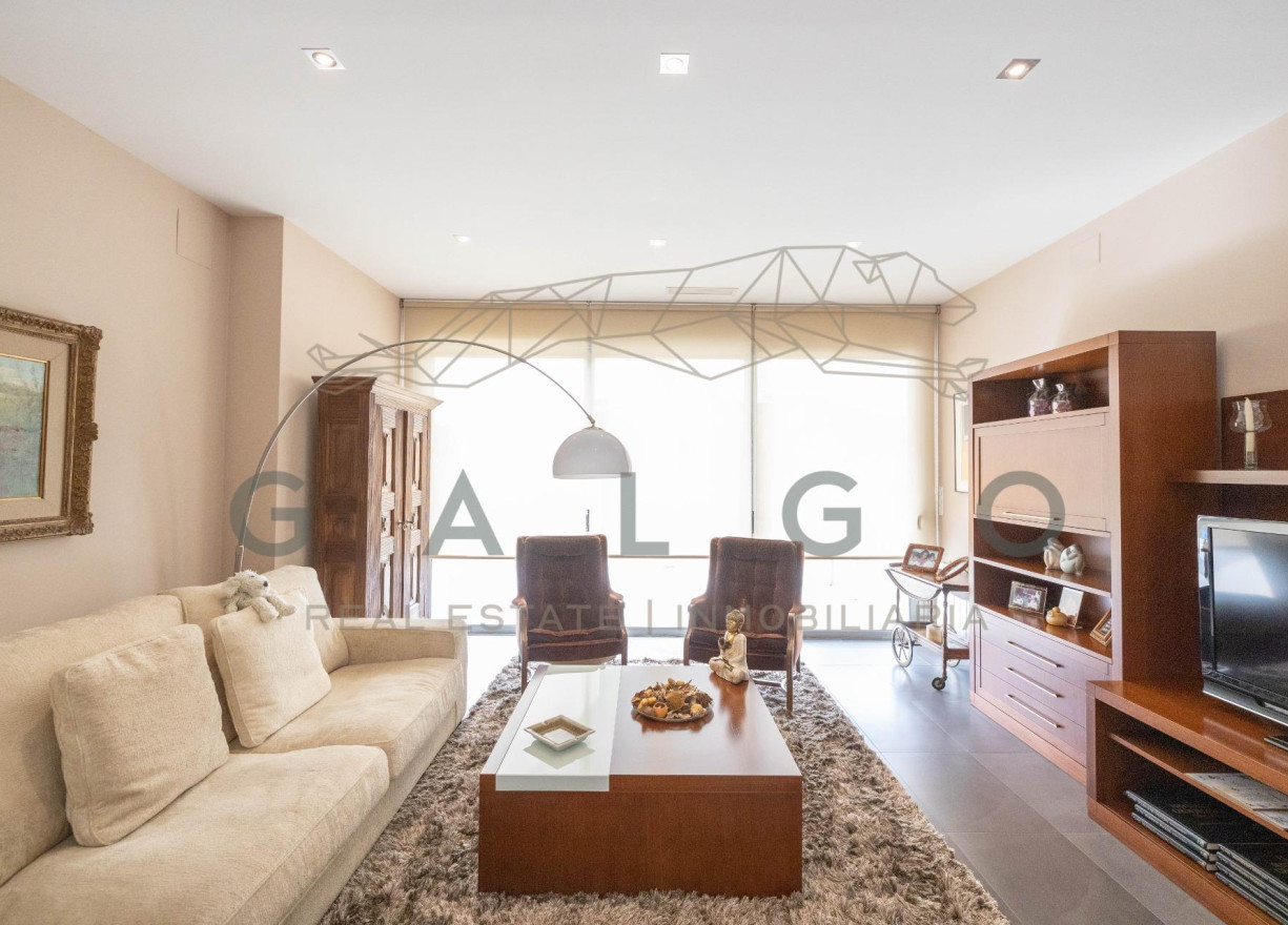 Sale - Villa - L'Eliana - Urb. Entrepins