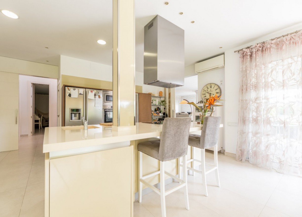 Sale - Villa - Paterna - CRUZ DE GRACIA