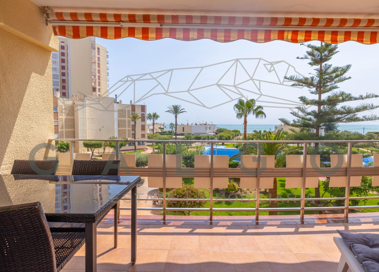 Venta - Apartamento - El Puig de Santa Maria - Primera linea de playa els plans