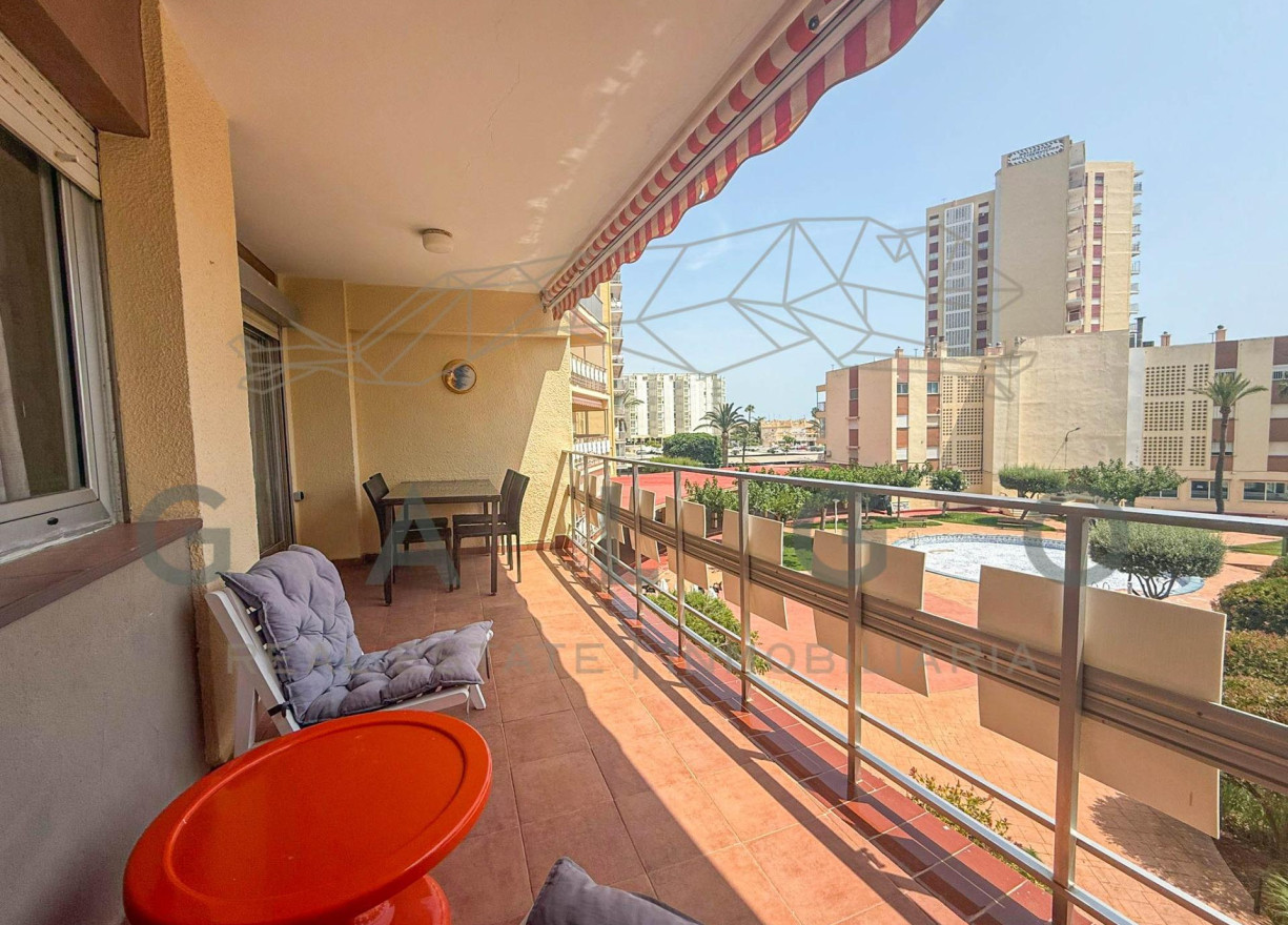 Venta - Apartamento - El Puig de Santa Maria - Primera linea de playa els plans