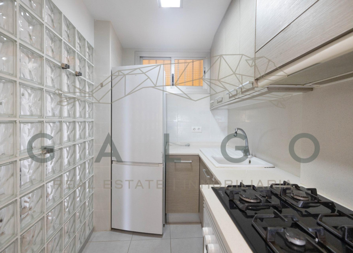 Venta - Apartamento - El Puig de Santa Maria - Primera linea de playa els plans