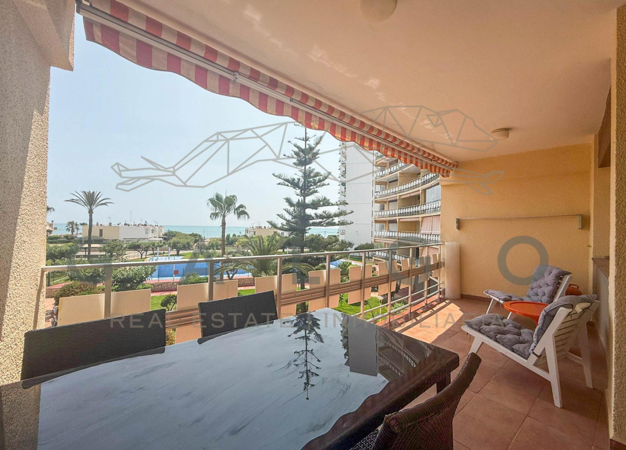 Venta - Apartamento - El Puig de Santa Maria - Primera linea de playa els plans