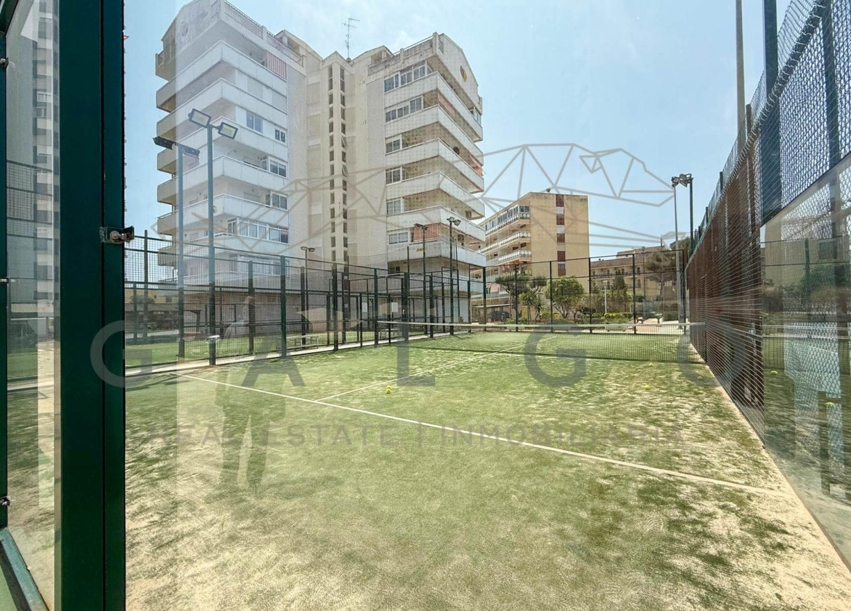 Venta - Apartamento - El Puig de Santa Maria - Primera linea de playa els plans