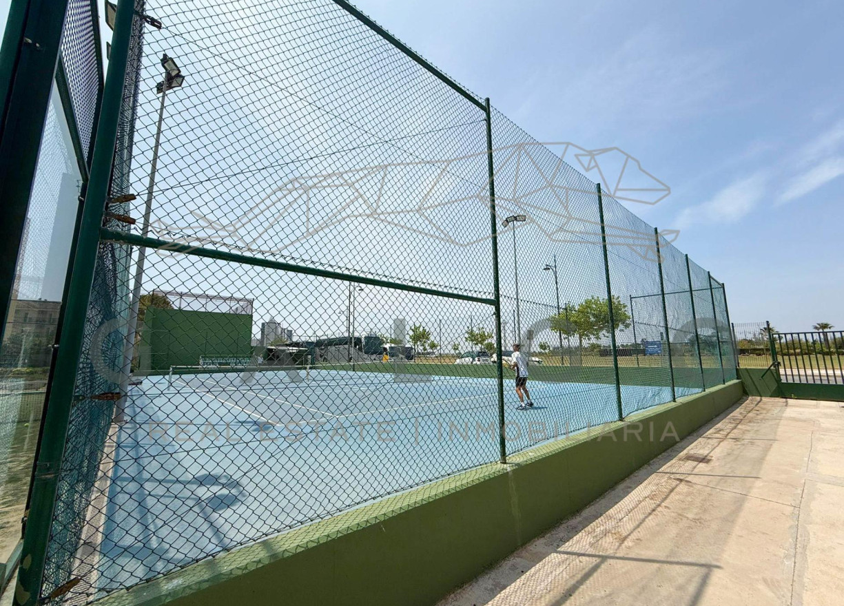 Venta - Apartamento - El Puig de Santa Maria - Primera linea de playa els plans