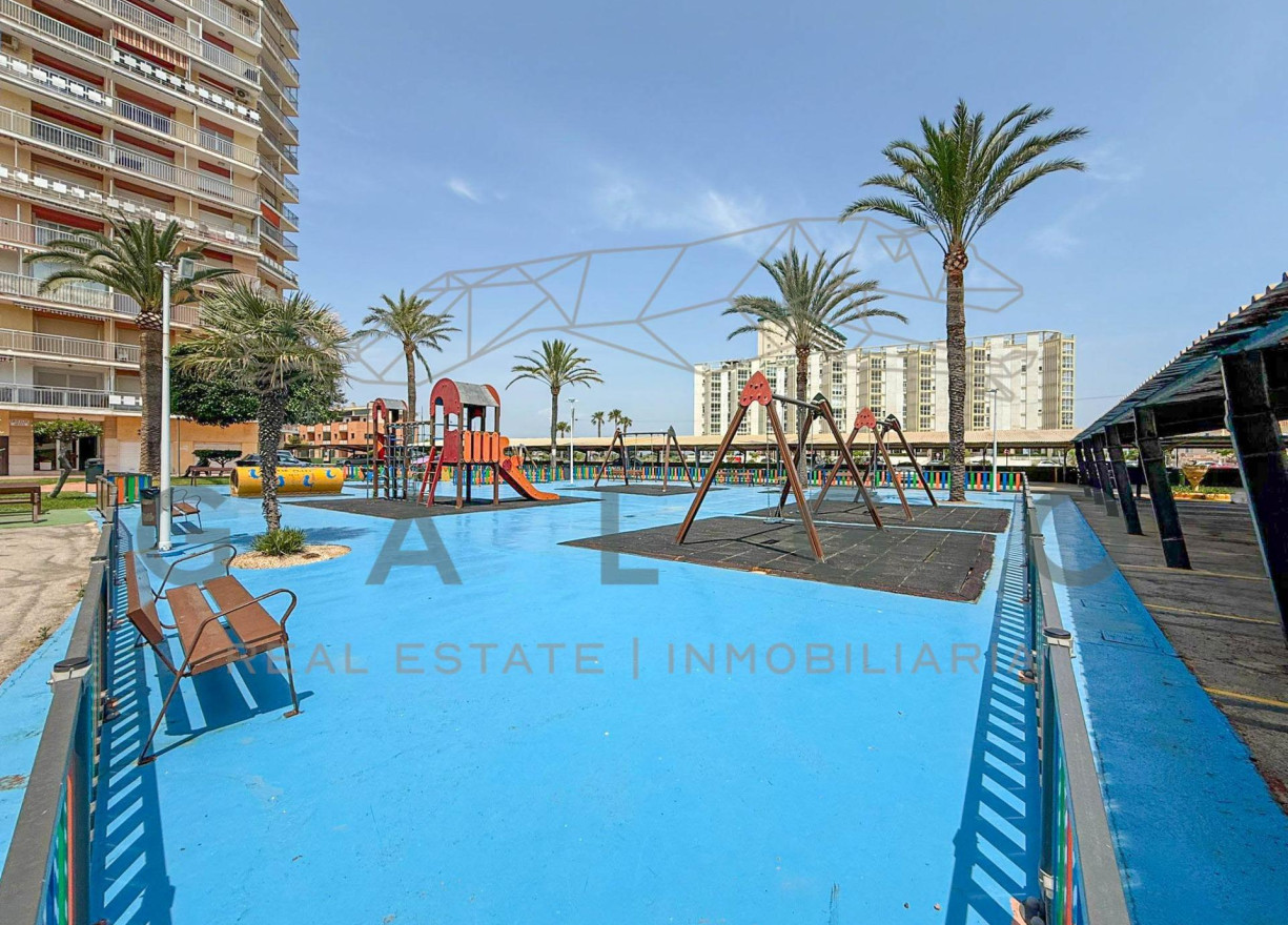 Venta - Apartamento - El Puig de Santa Maria - Primera linea de playa els plans