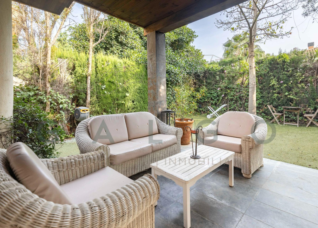 Venta - Chalet - Godella - URB. CAMPOLIVAR