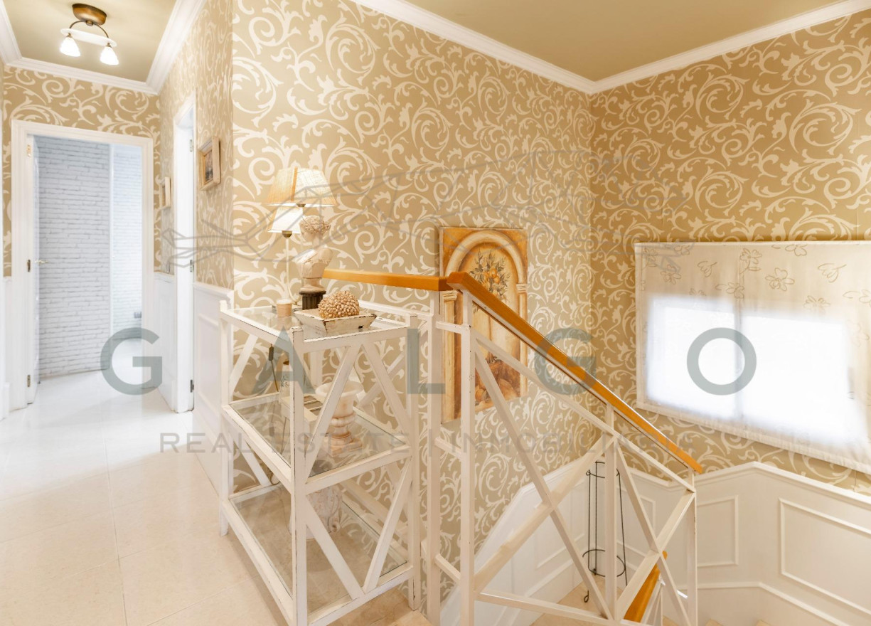 Venta - Chalet - Godella - URB. CAMPOLIVAR