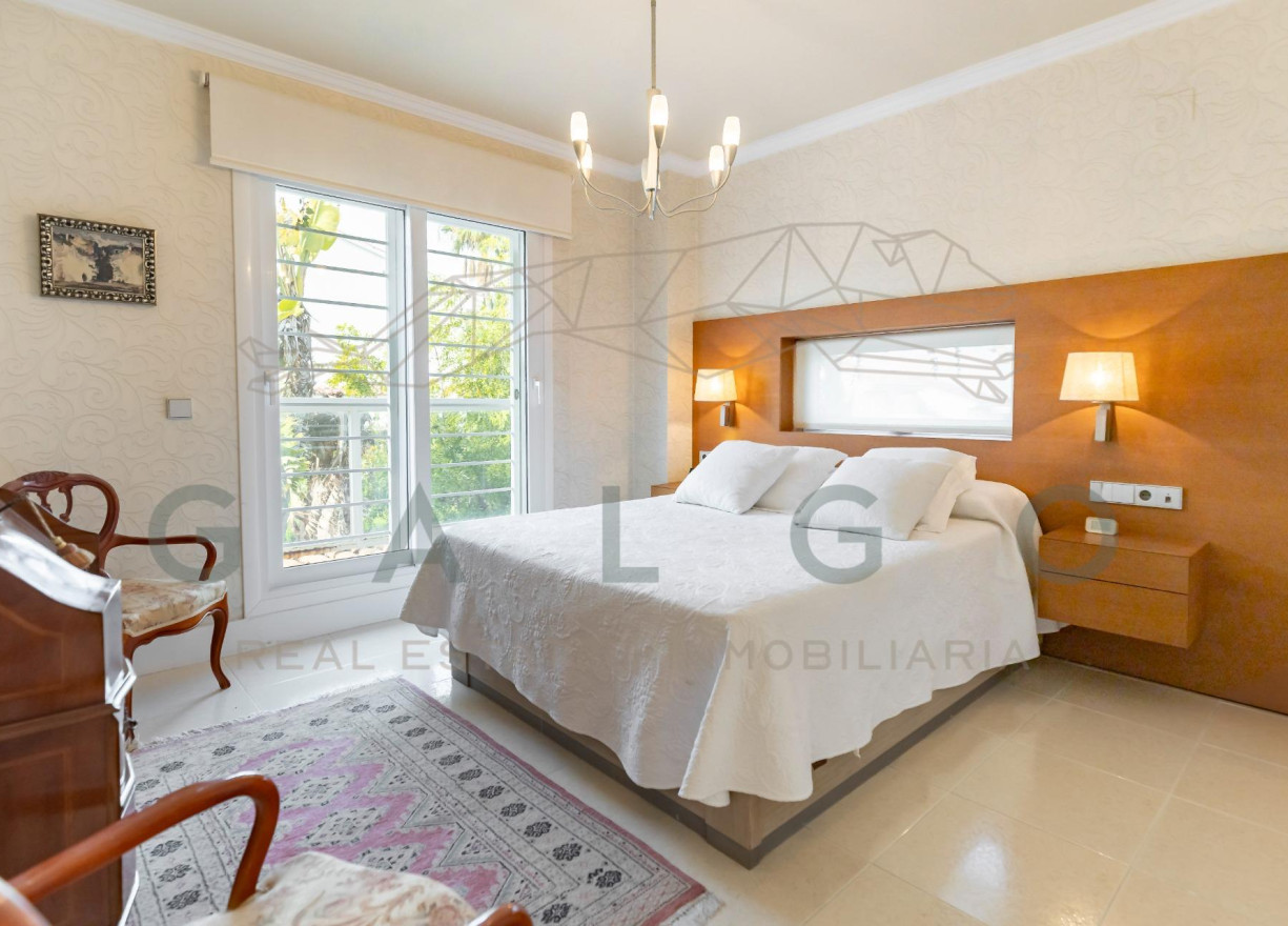 Venta - Chalet - Godella - URB. CAMPOLIVAR