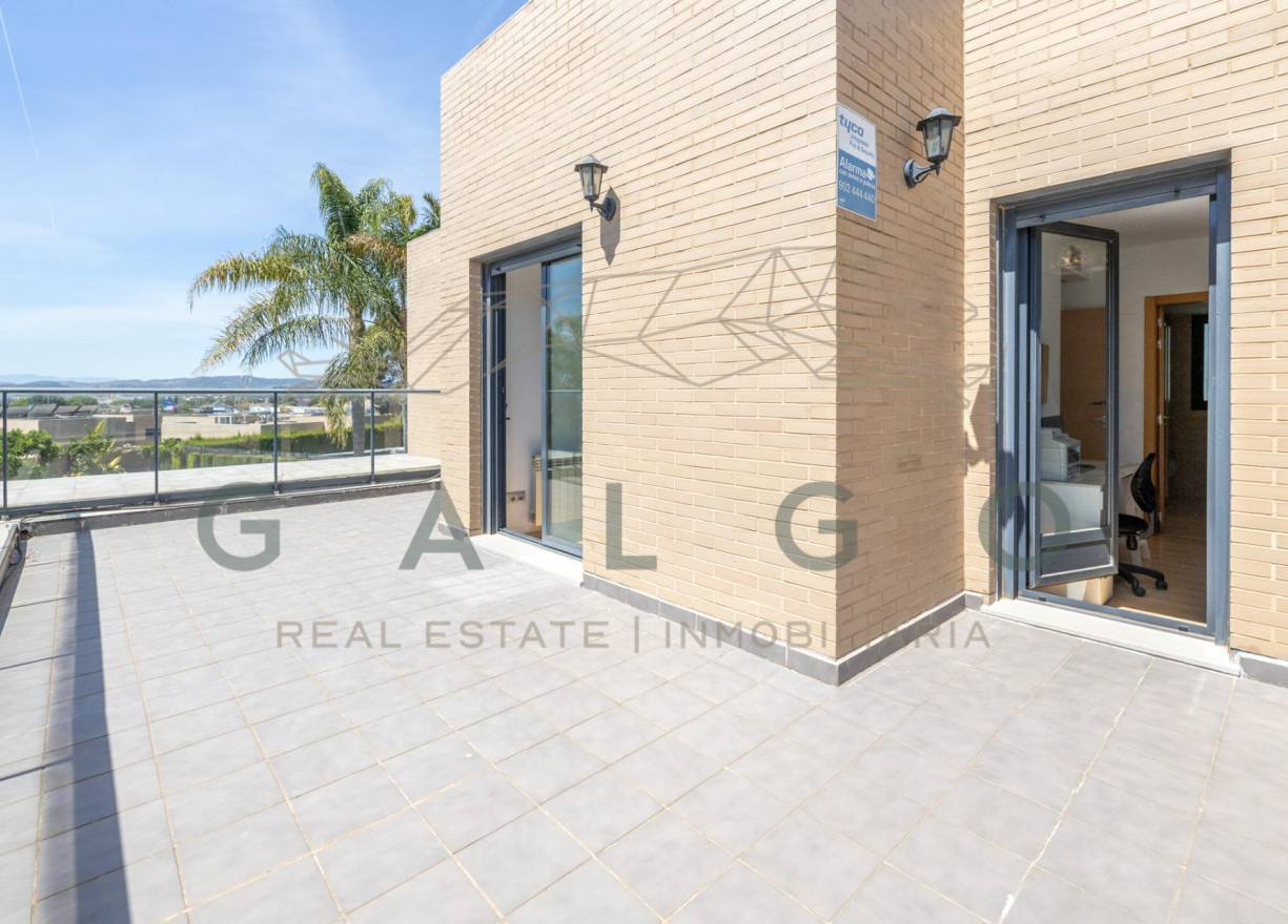 Venta - Chalet - San Antonio de Benageber - Urbanizacion montsano