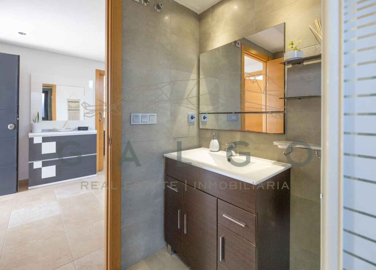 Venta - Chalet - San Antonio de Benageber - Urbanizacion montsano