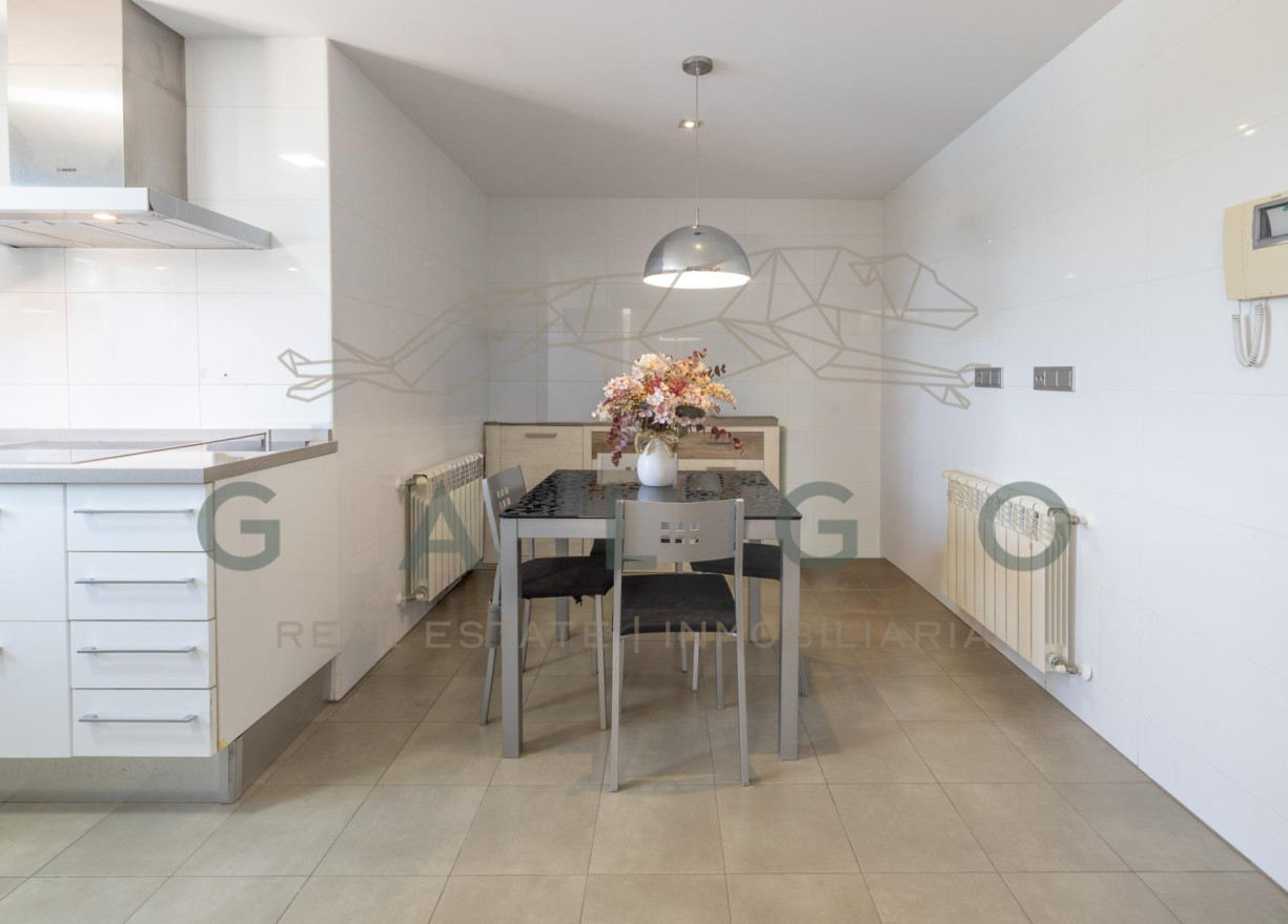 Venta - Chalet - San Antonio de Benageber - Urbanizacion montsano