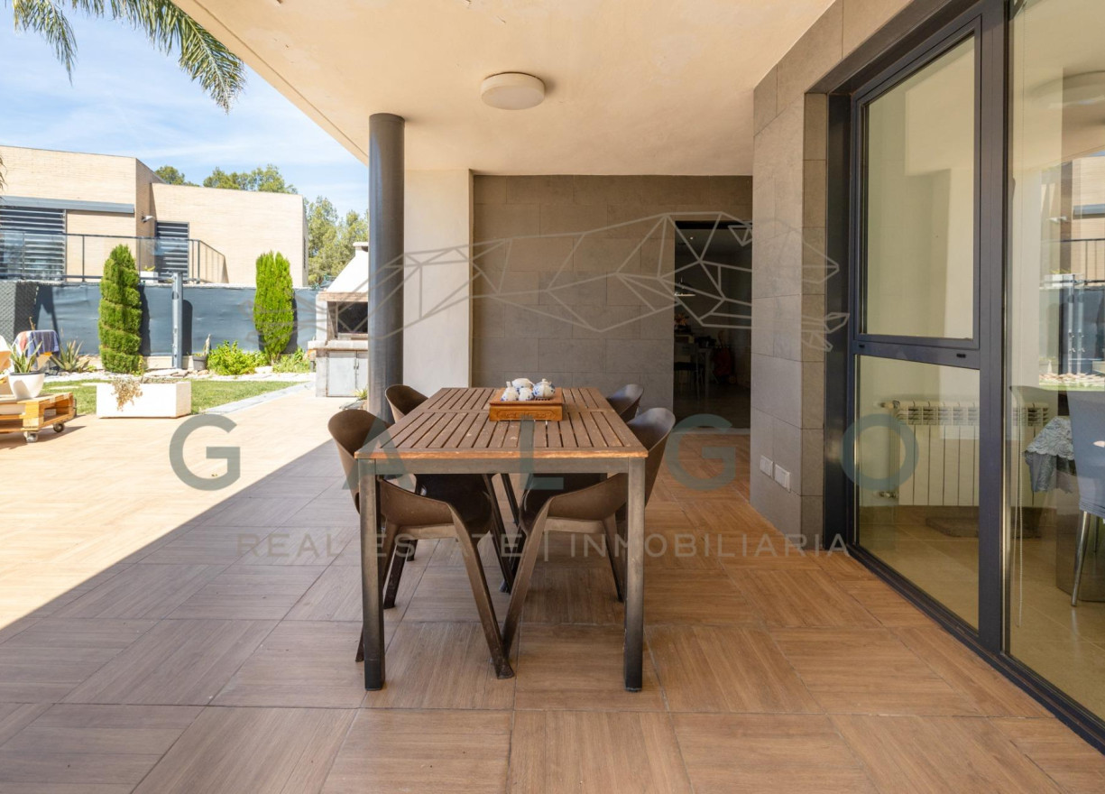 Venta - Chalet - San Antonio de Benageber - Urbanizacion montsano