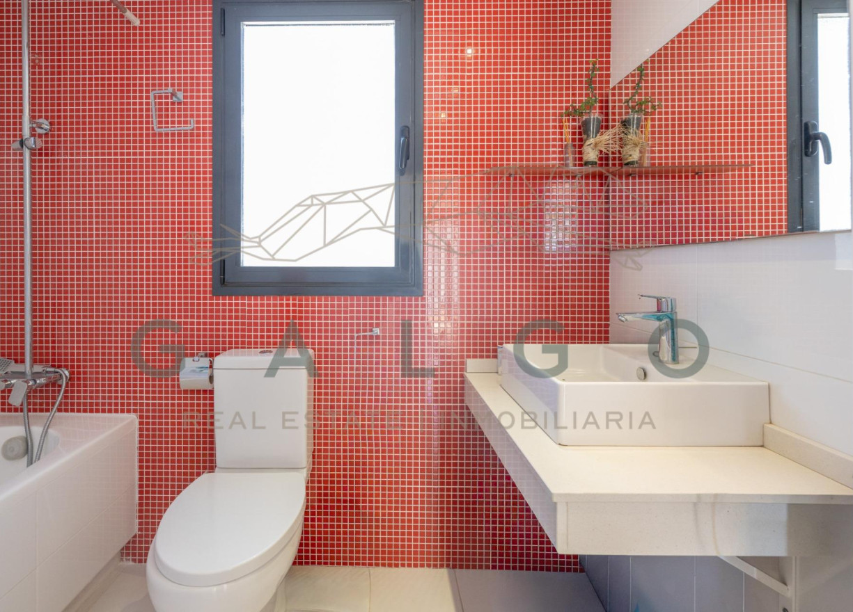 Venta - Chalet - San Antonio de Benageber - Urbanizacion montsano