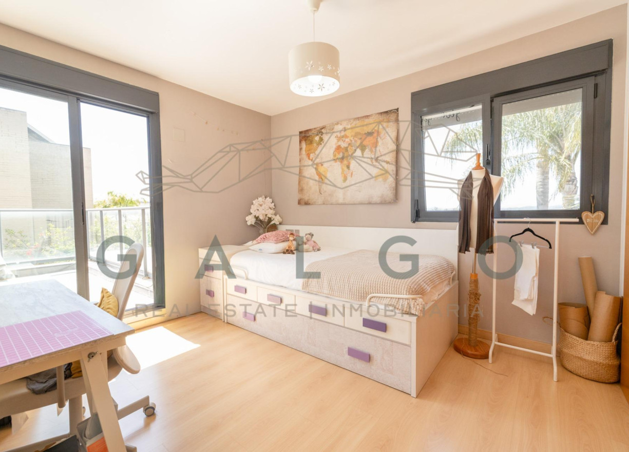 Venta - Chalet - San Antonio de Benageber - Urbanizacion montsano