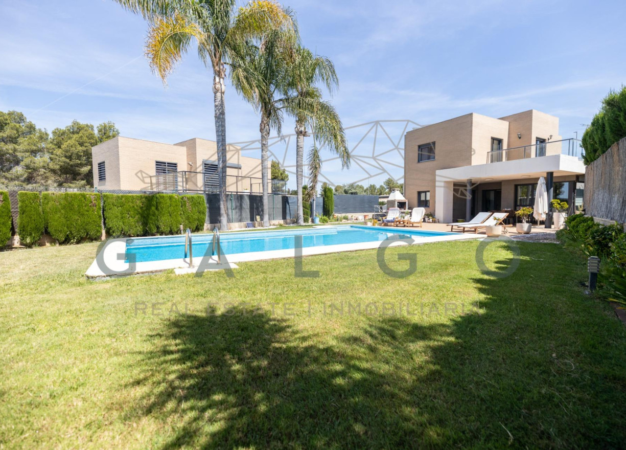 Venta - Chalet - San Antonio de Benageber - Urbanizacion montsano