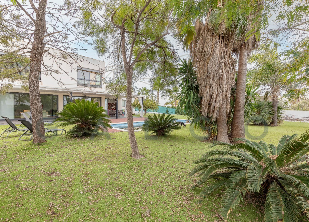 Venta - Villa de Lujo - Godella - Nueva Santa Barbara