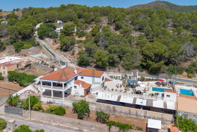 Villa - Sale - Quart de les Valls -
                Quart de les valls