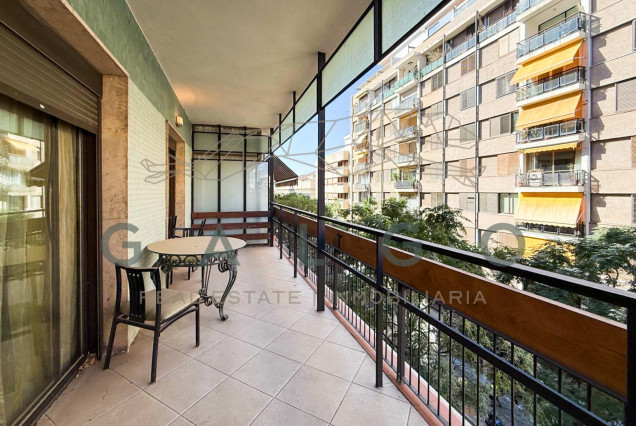 Vloer - Location longue durée - Valencia -
                Sant Francesc