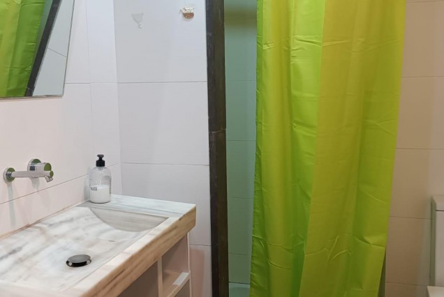 Alquiler a largo plazo - Piso - Valencia - Patraix