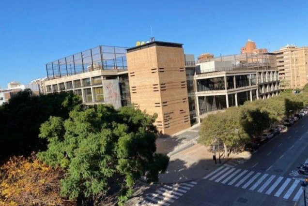 Alquiler a largo plazo - Piso - Valencia - Ciutat Universitaria - Universidades